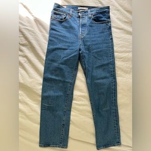 Levis wedgie straight jean. Size 26